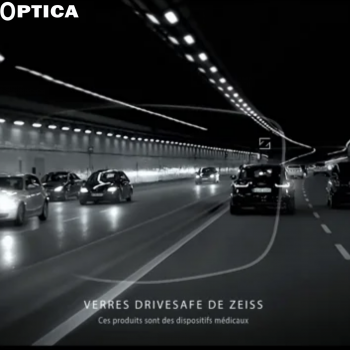 La conduite est une activité qui nécessite une perception visuelle claire et précise. C’est là que les verres de conduite ZEISS DriveSafe [2] entrent en jeu. Spécialement conçus pour les usagers de la route, ils offrent une vision optimale pour une conduite sûre et confortable.