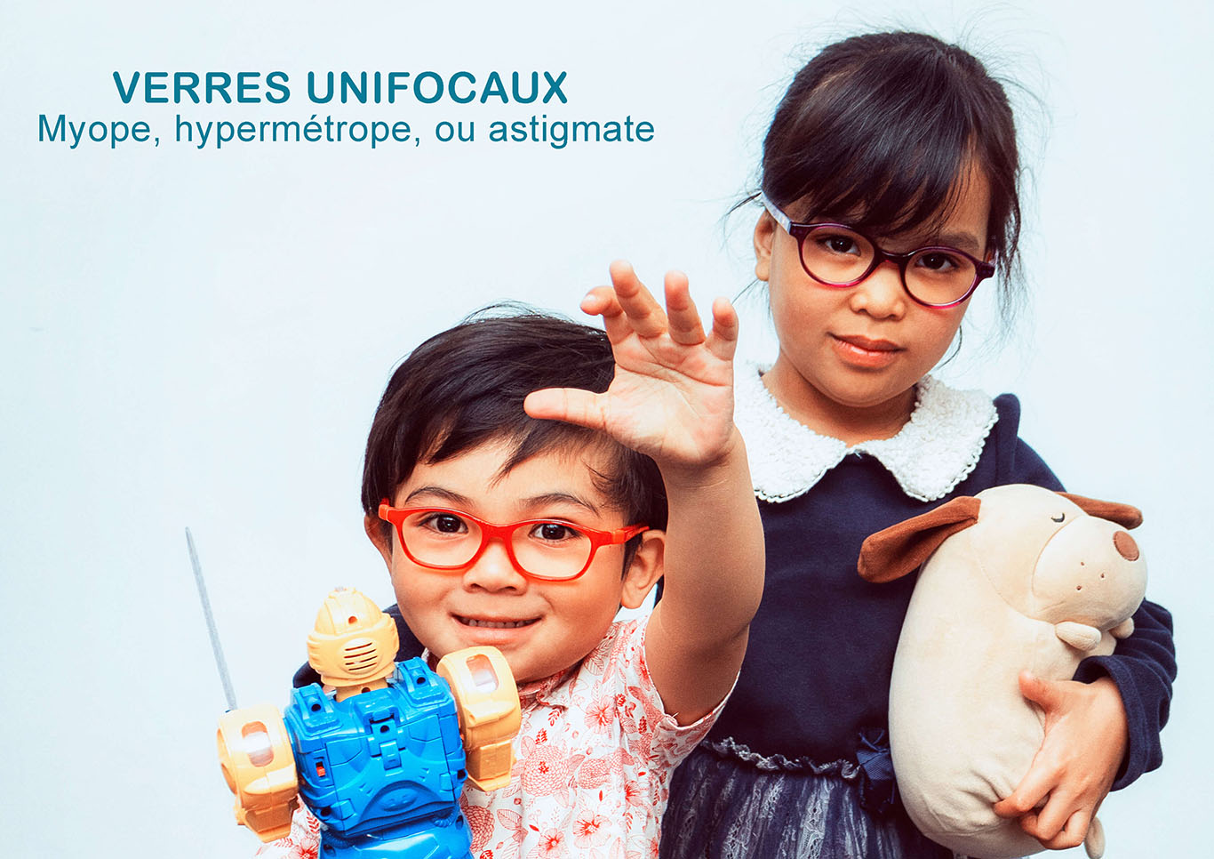 petit garcon et petite fille avec des verres unifocaux