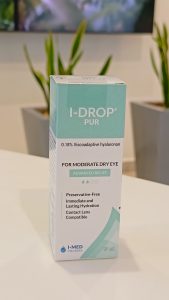 Le collyre hydratant i-drop pur de Luxoptica est une solution ophtalmique stérile spécialement conçue pour soulager les yeux secs et fatigués, accessible au prix de 56 000 Ariary