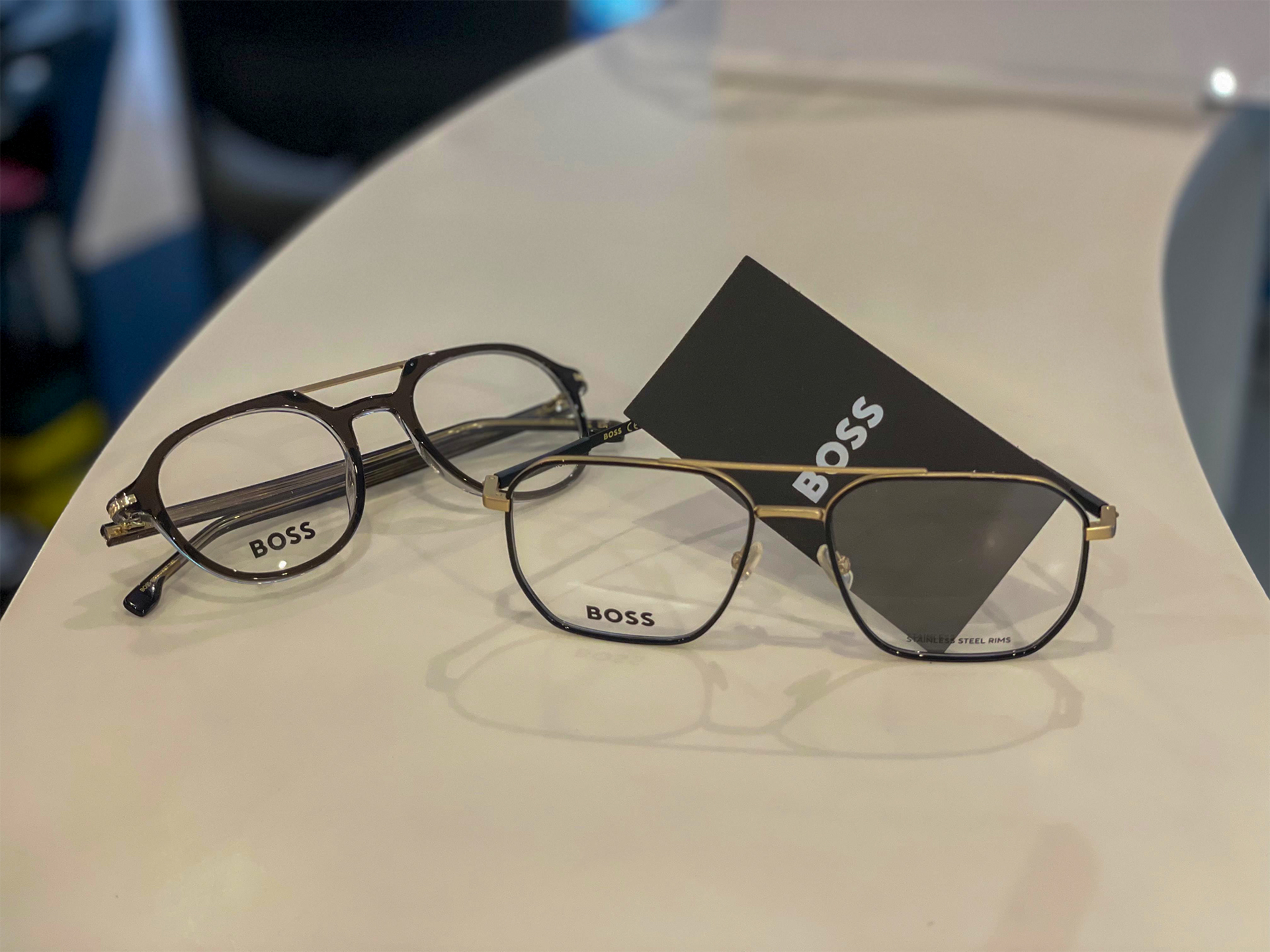 Lunettes Boss et certificat authenticit&eacute; LuxOptica